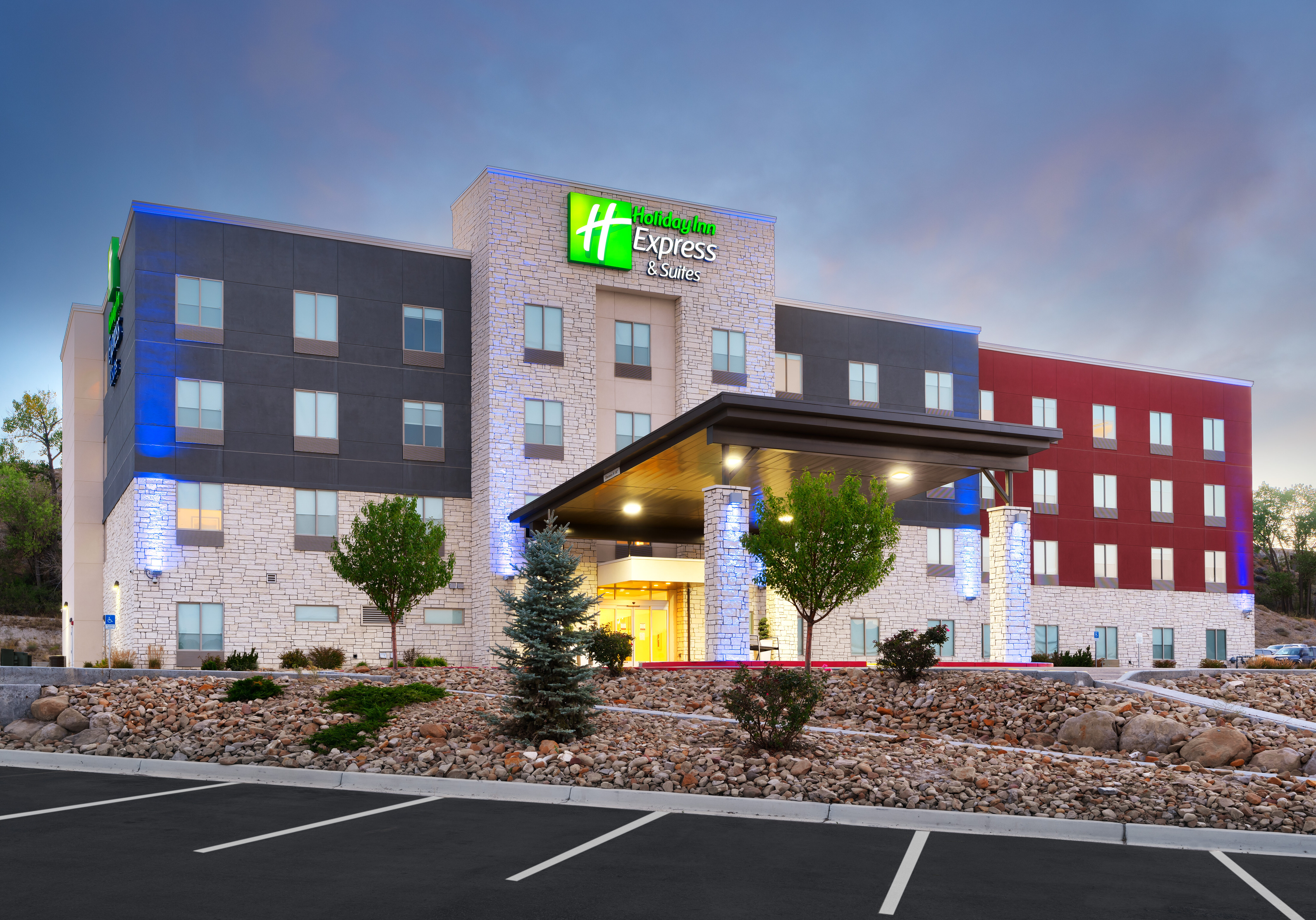 Holiday Inn Express-P 1